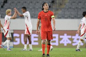 打几分？国足东亚杯前两场0-3韩国&amp;0-2日本，如何评价国足表现？