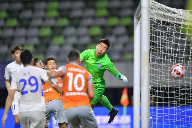 乐鱼官网-【中超】戴伟浚4分钟传射 深足2比1津门虎取两连胜